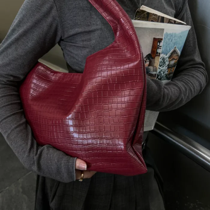 CROCO BAG BURGUNDY