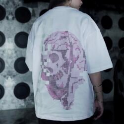 White skull shirt