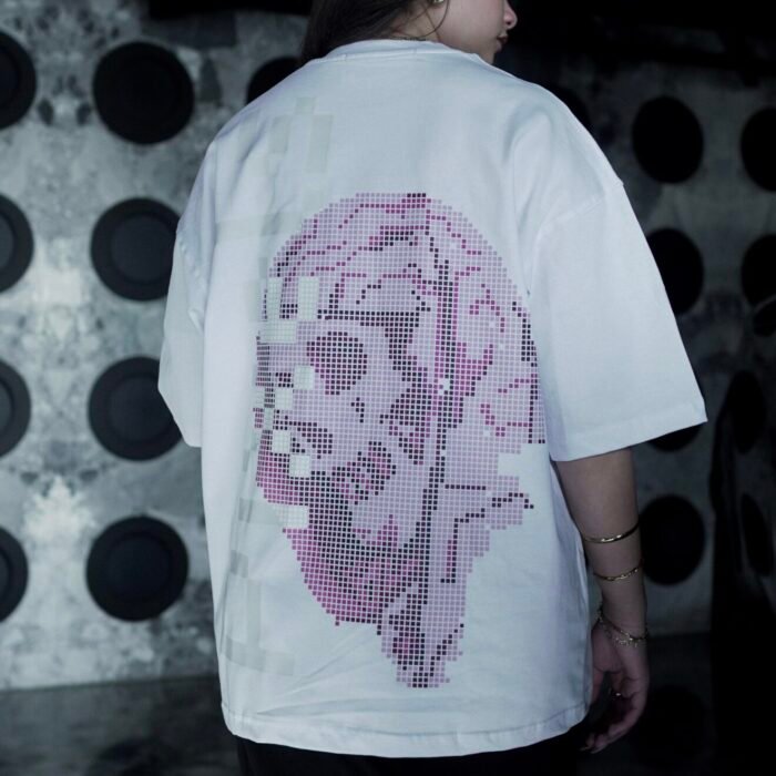 White skull shirt