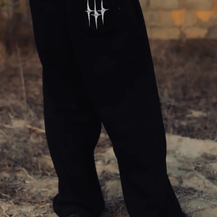 Black star pant