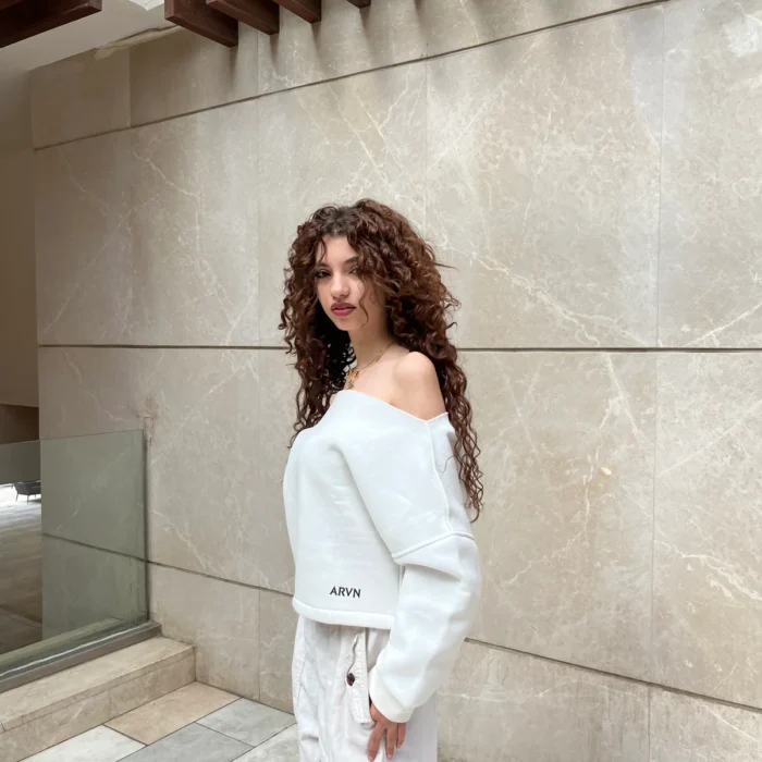 ARVN OFF-SHOULDER SWEATSHIRT