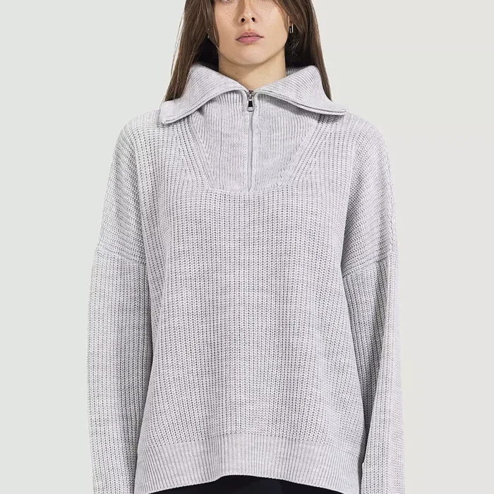 Knitted zipper in grey