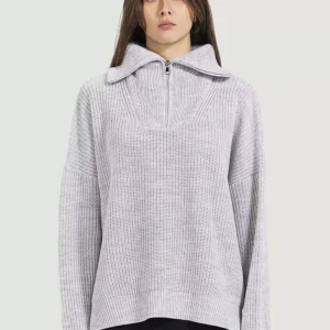 Knitted zipper in grey